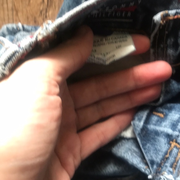Tommy Hilfiger made in Canada toddler jeans 2T - Picture 3 of 4